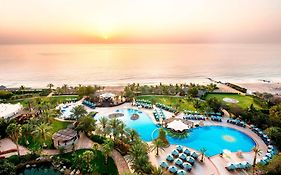 Le Meridien Al Aqah Beach Resort